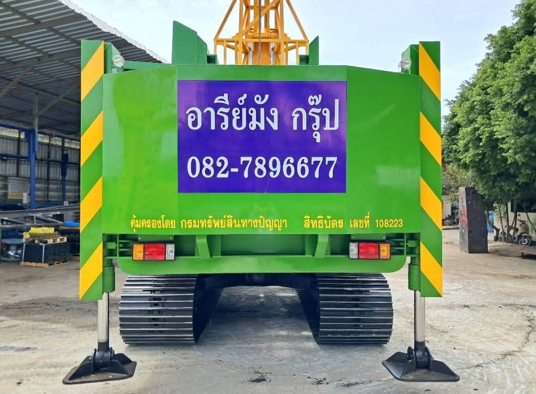 รถปั้นจั่นตอกเสาเข็ม PC 200 ผลิตโดยกรุงเทพปั้นจั่น ตอกเสาเข็มหน้า 30–40 ซม. ยาวถึง 15 เมตร (ภาพที่ 11)